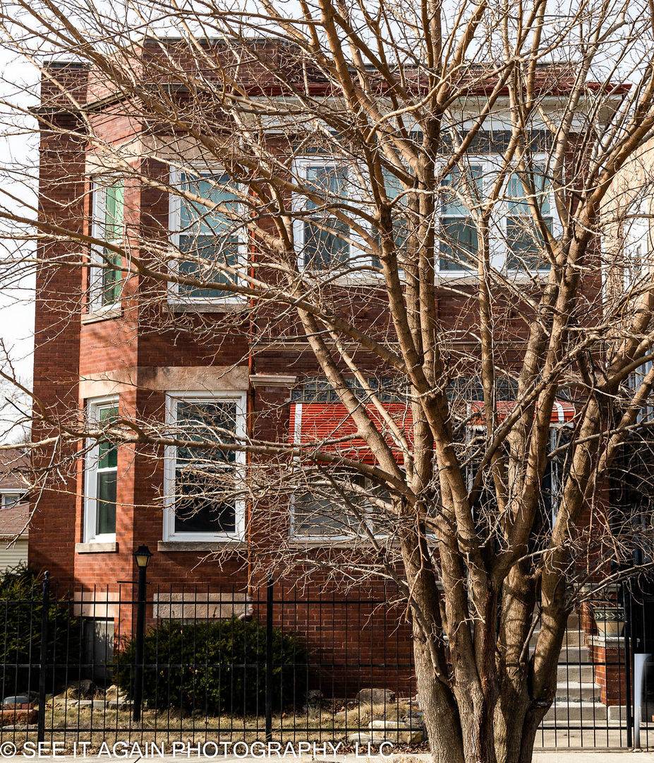 7930 S Luella AVE, Chicago, IL 60617