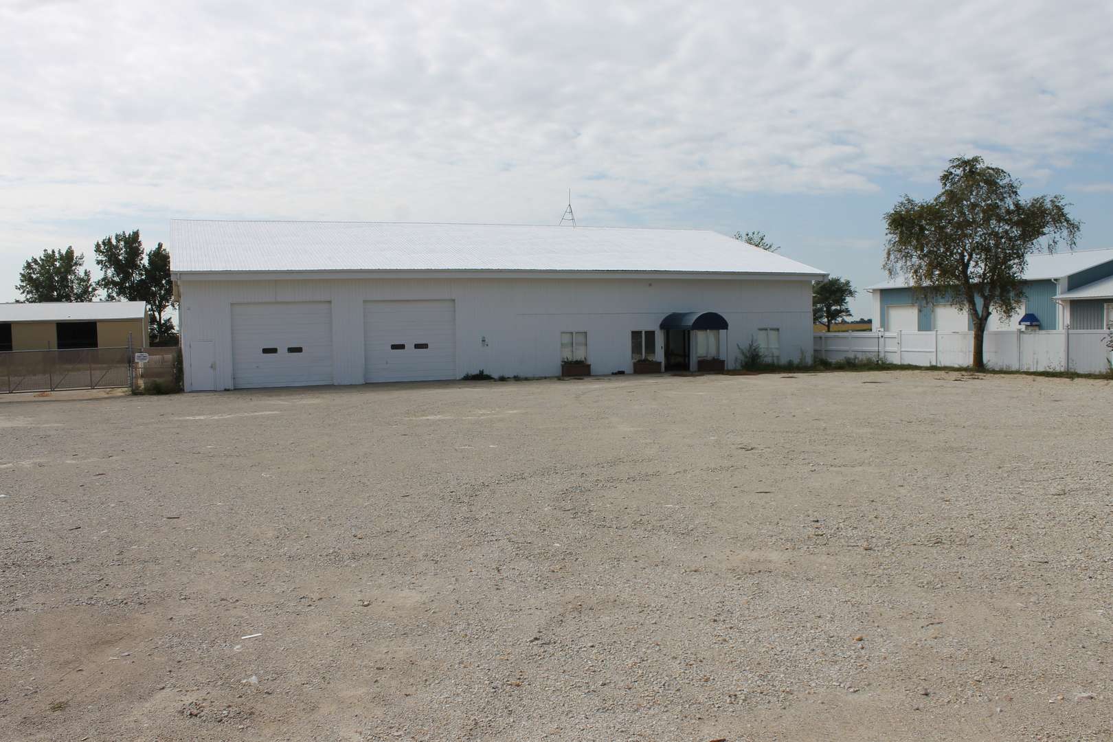 320 W Lincoln HWY, Cortland, IL 60112