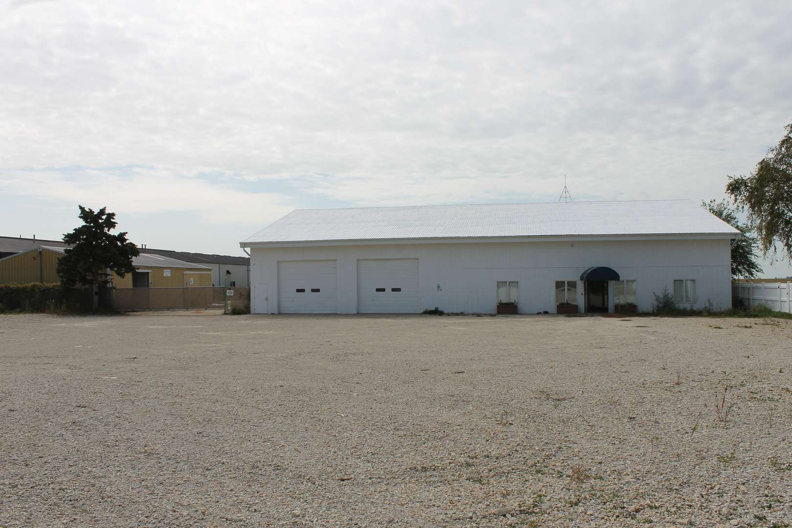 320 W Lincoln HWY, Cortland, IL 60112