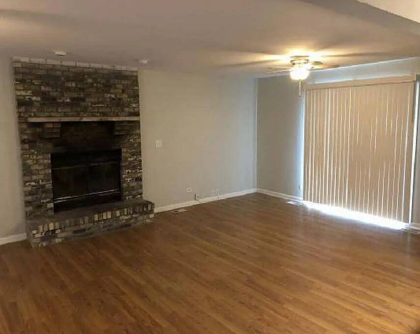 5631 Colgate LN, Matteson, IL 60443