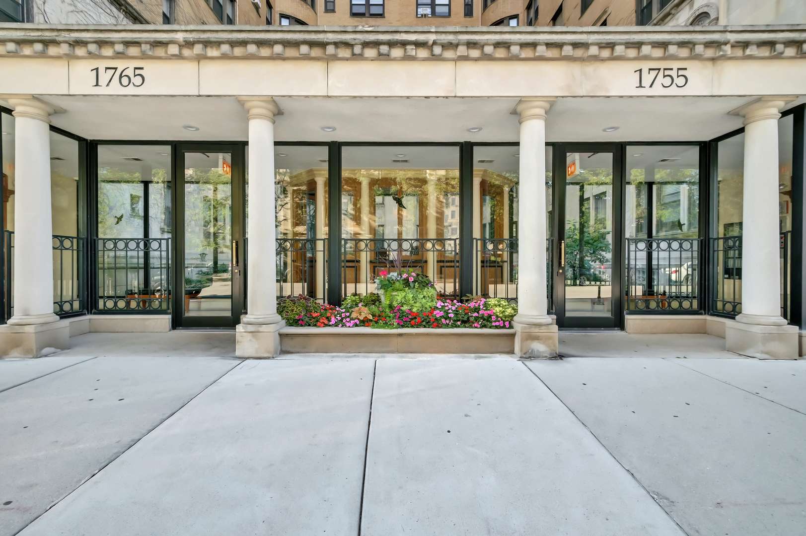 1755 E 55th ST #301, Chicago, IL 60615