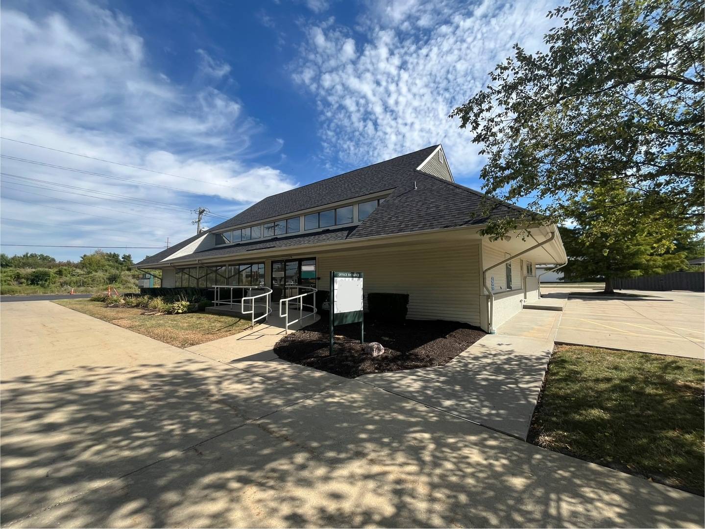 2105 N Dunlap AVE #1A, Savoy, IL 61874