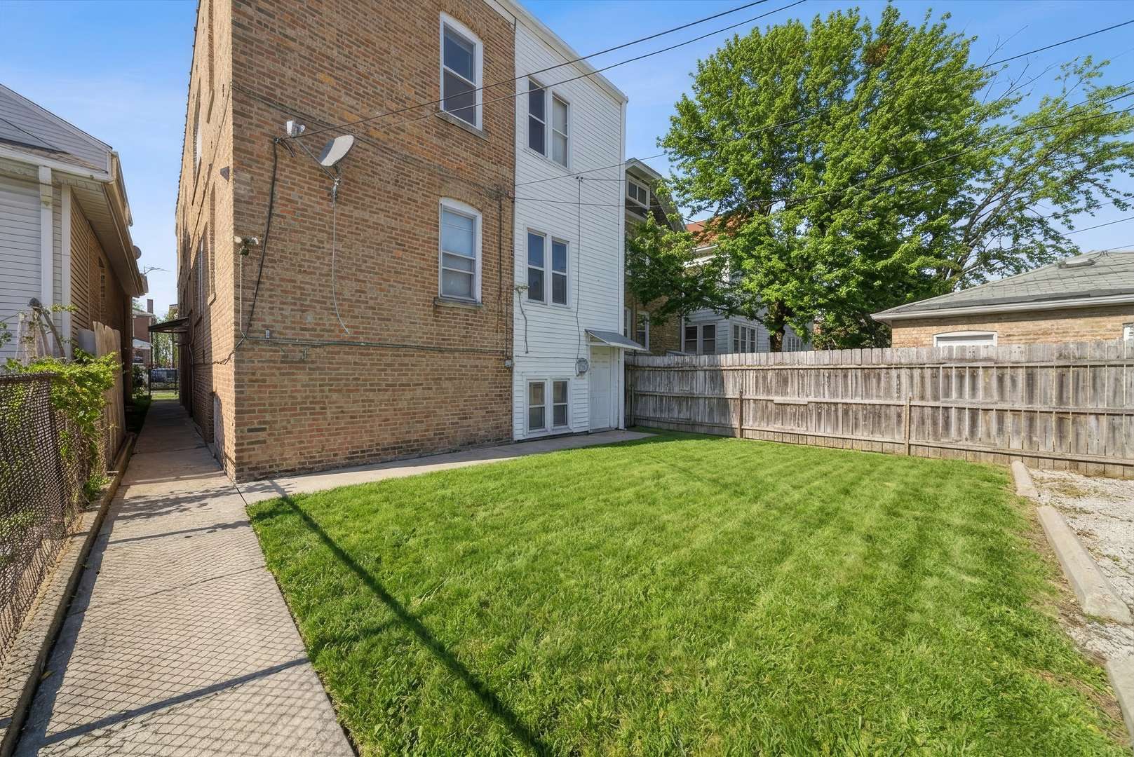1621 S 50th CT, Cicero, IL 60804