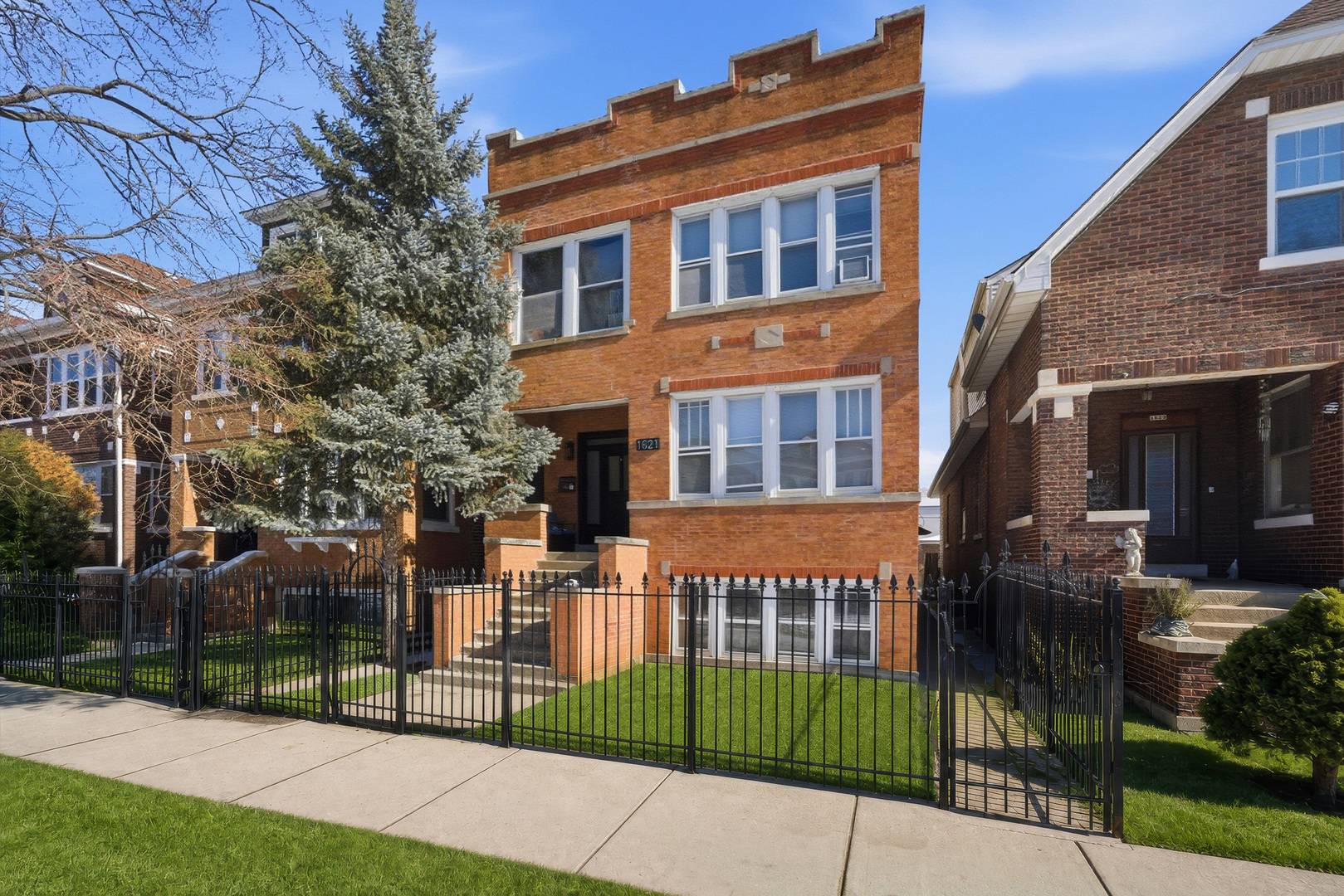 1621 S 50th CT, Cicero, IL 60804