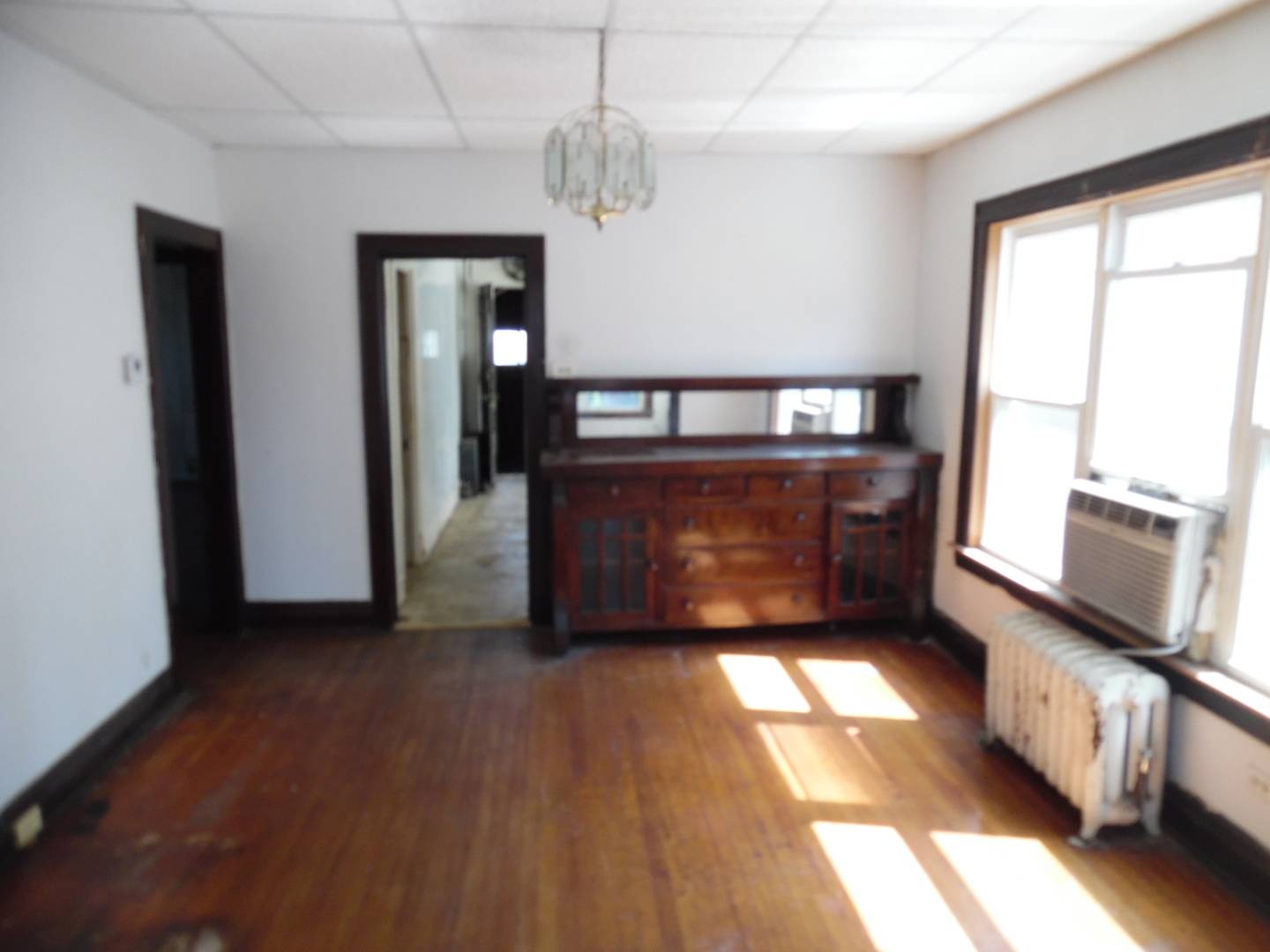 8211 S Morgan ST, Chicago, IL 60620