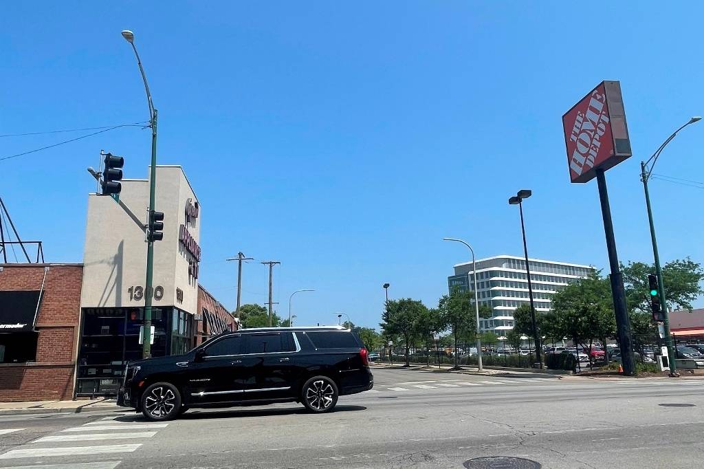 1300 W North AVE, Chicago, IL 60642