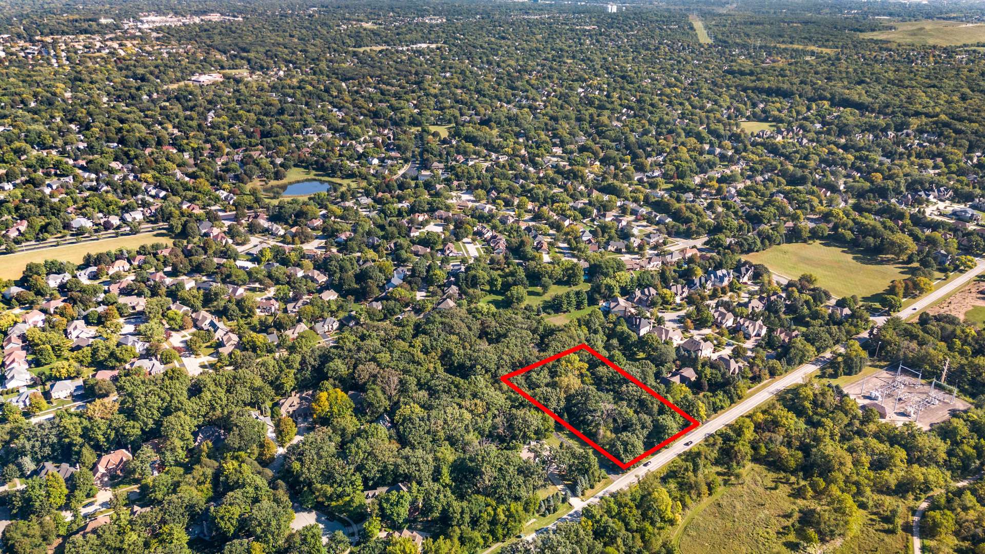 25 W 500 Royce RD, Naperville, IL 60565