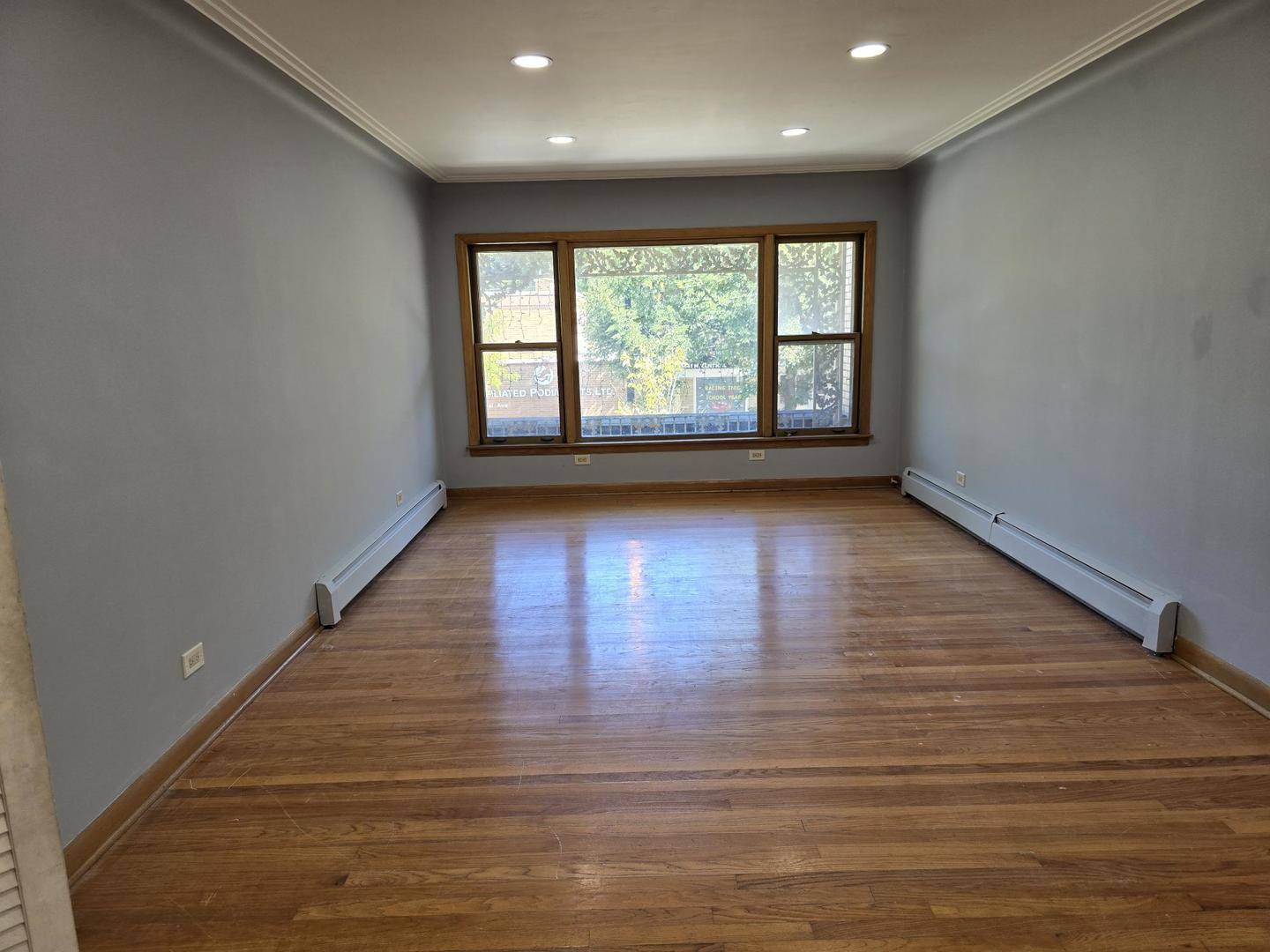 6444 N Central AVE, Chicago, IL 60646