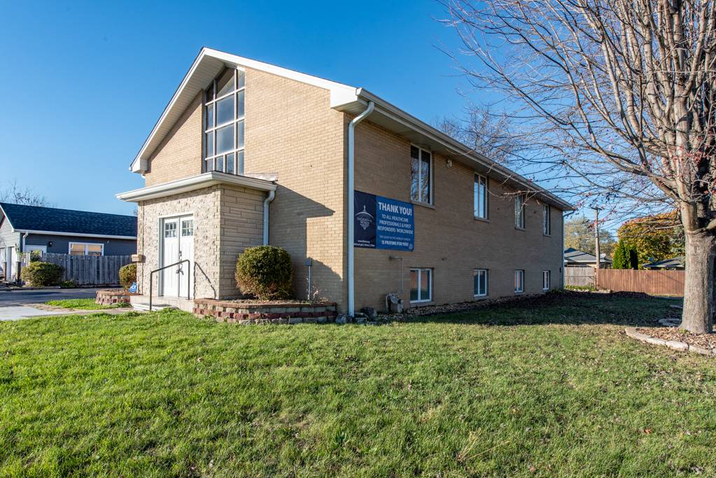 2126 10th ST, Waukegan, IL 60085
