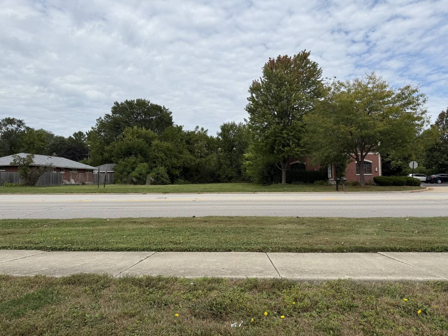 1632 Ogden AVE, Lisle, IL 60532