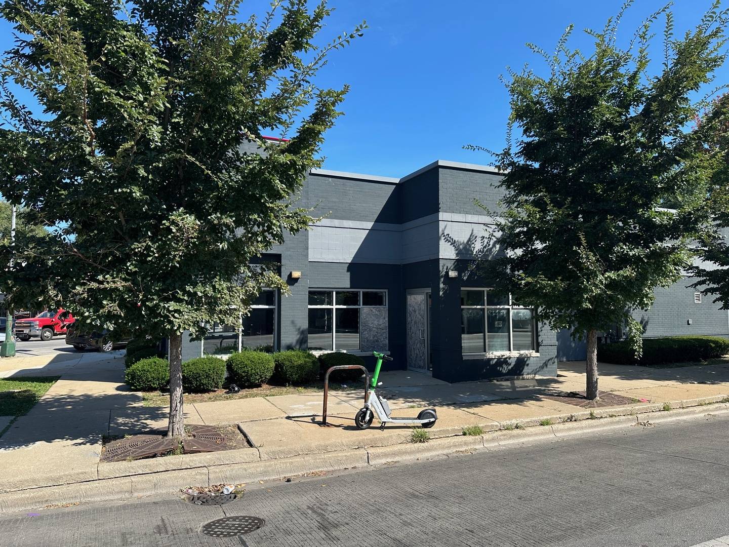 8307 S South Chicago AVE, Chicago, IL 60617