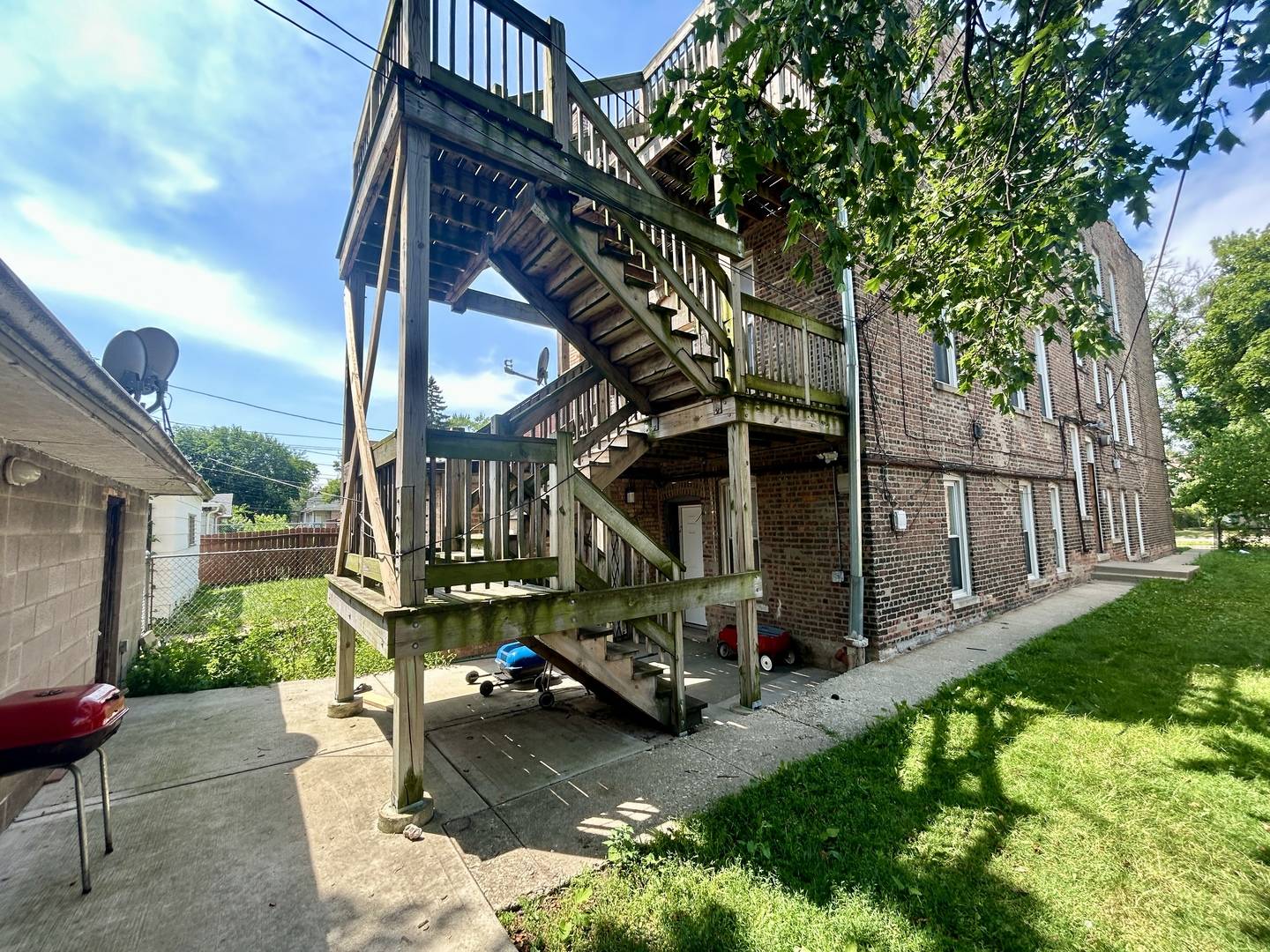 735 E 88TH ST, Chicago, IL 60619