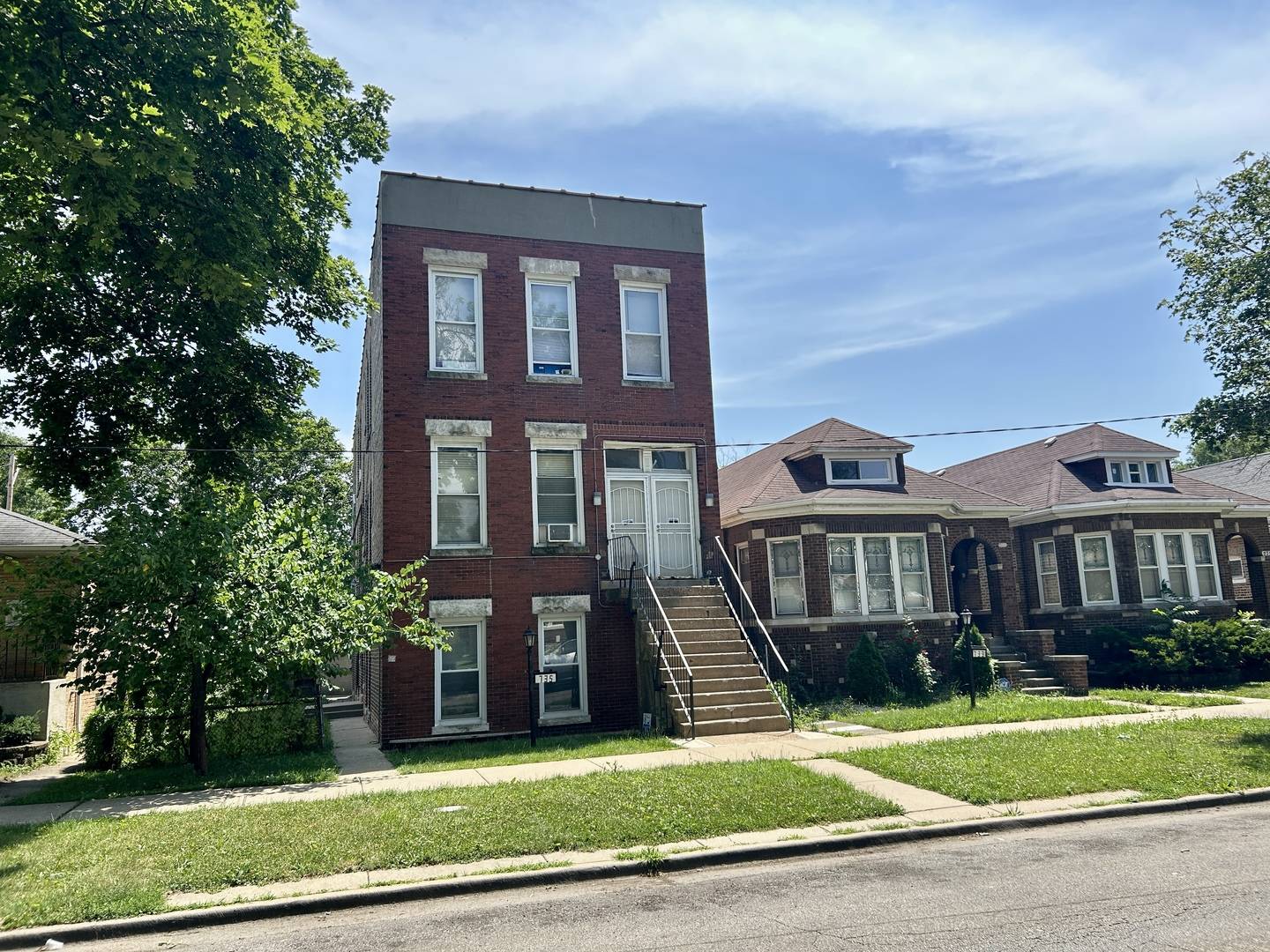 735 E 88TH ST, Chicago, IL 60619