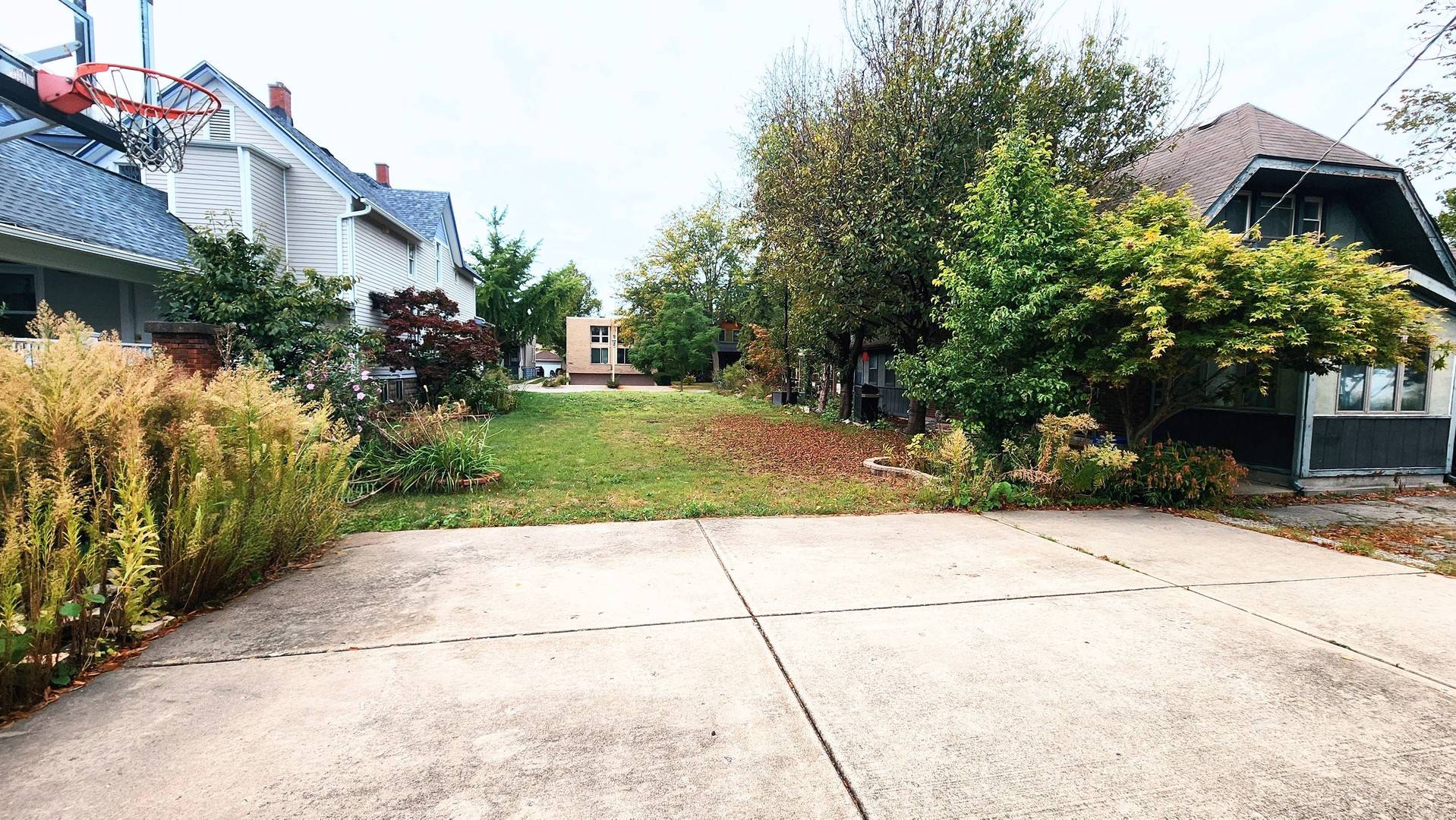 742 N Marion ST, Oak Park, IL 60302