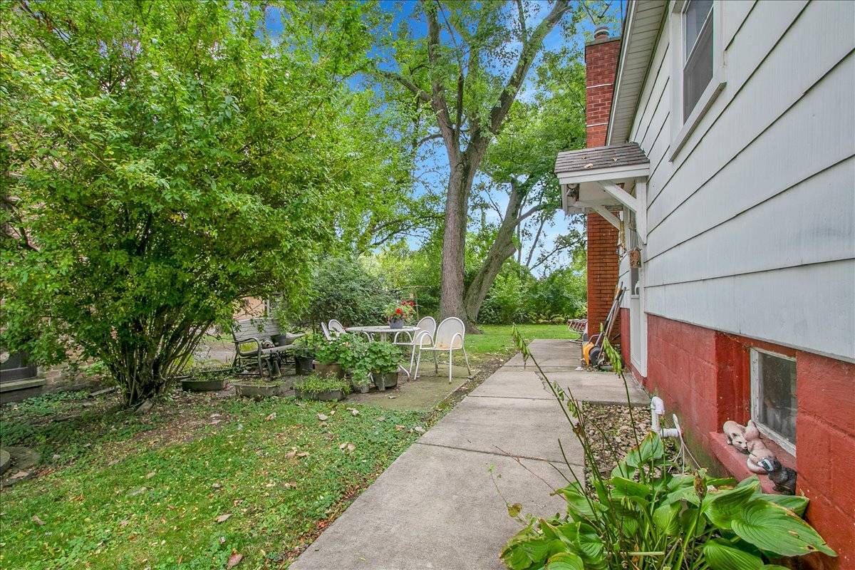 13134 Sacramento AVE, Blue Island, IL 60406