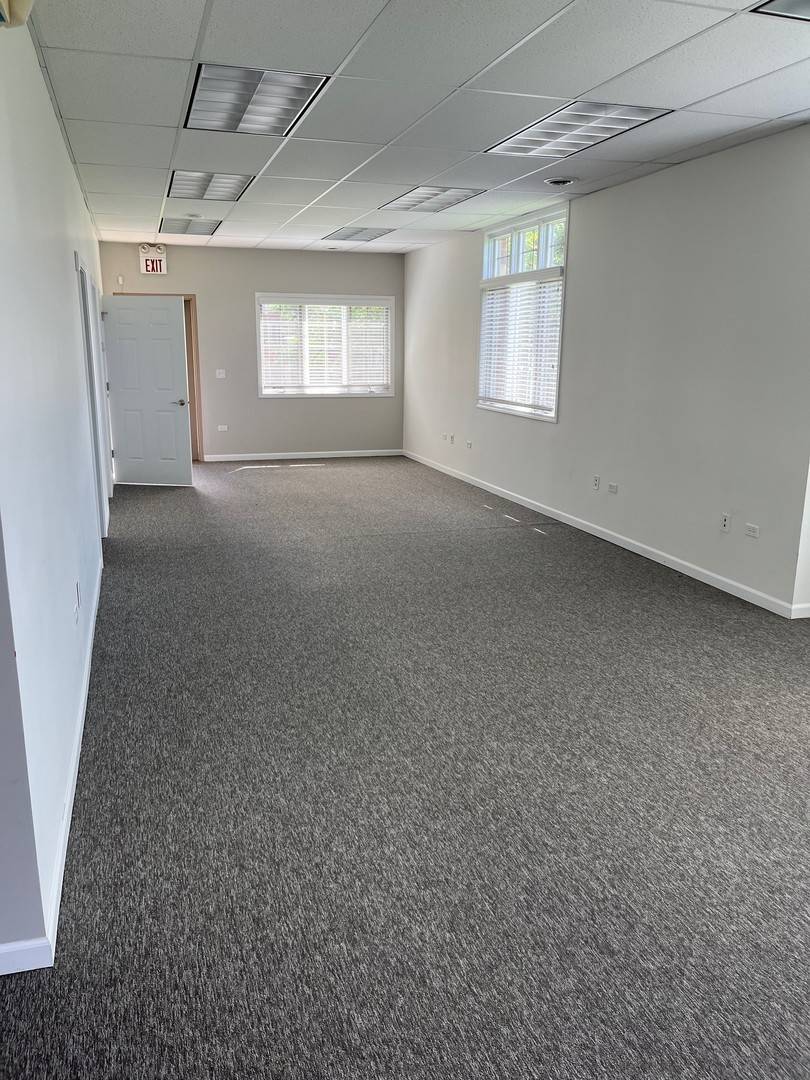 2750-2752 Caton Farm RD W #END, Joliet, IL 60435