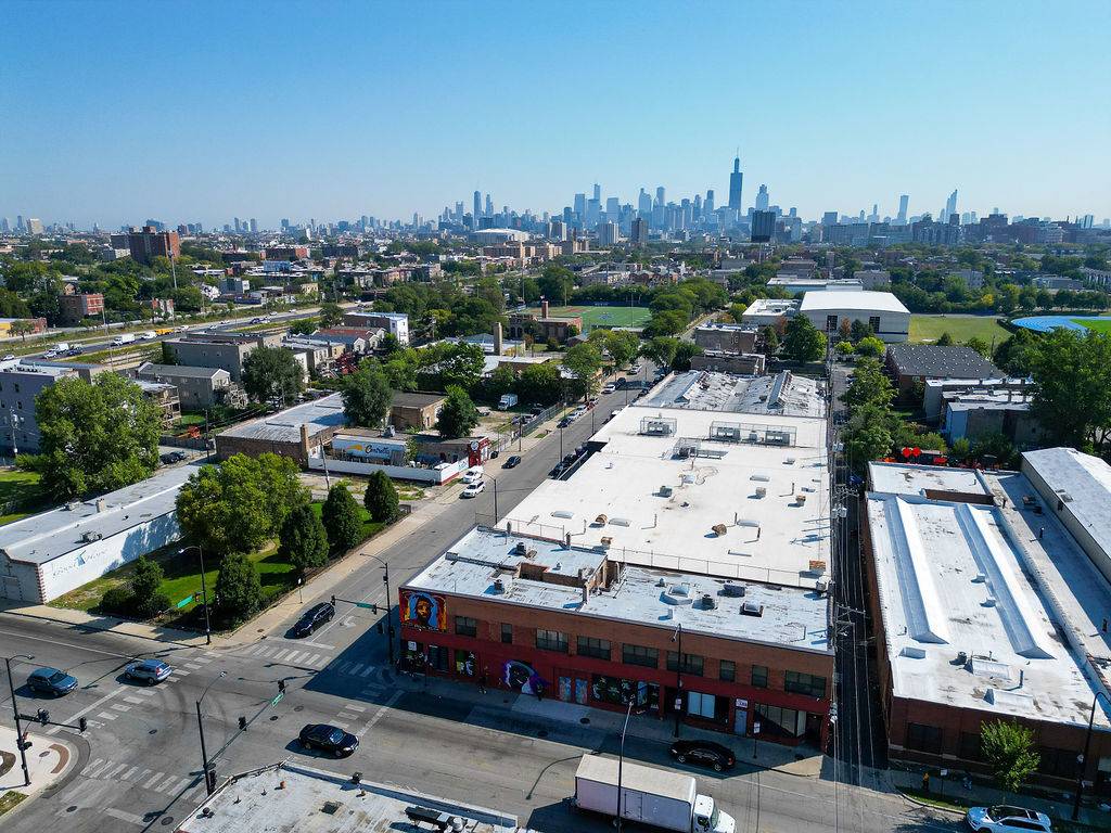 2733 W Harrison ST, Chicago, IL 60612