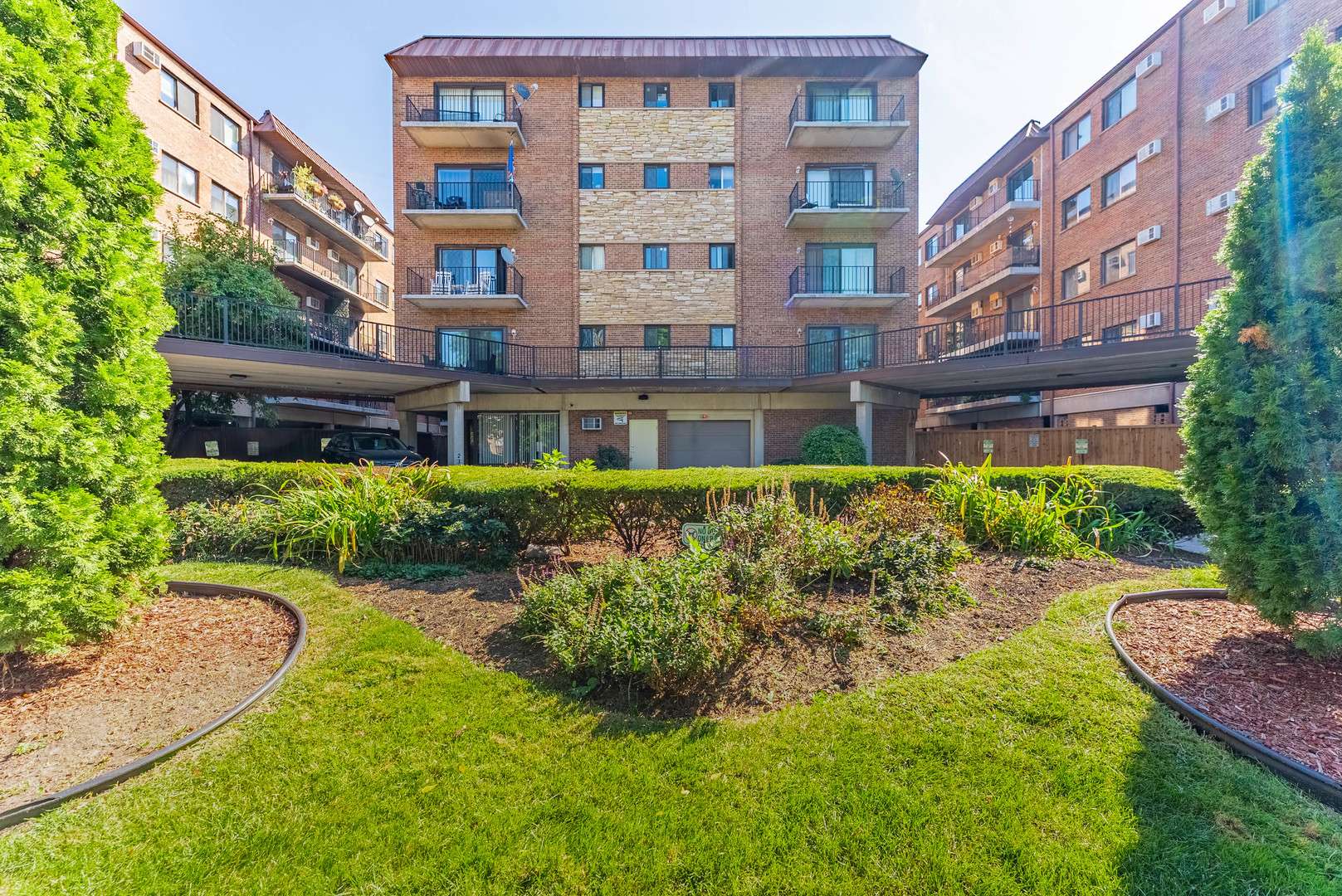 2325 N NEVA AVE #404B, Chicago, IL 60707