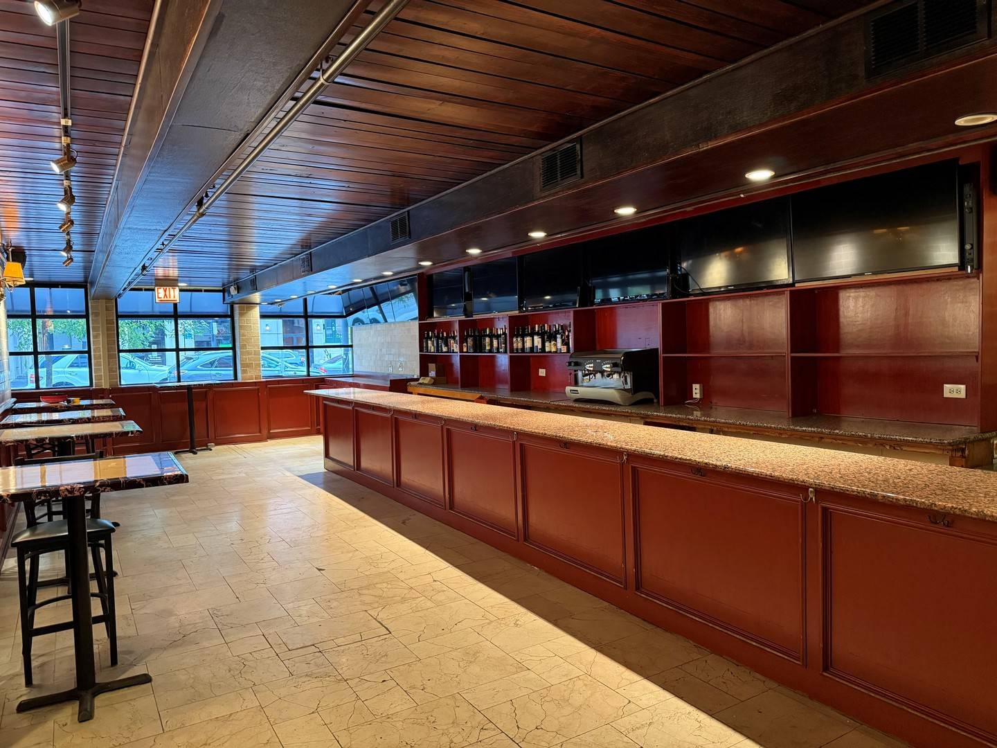 737 N LaSalle ST, Chicago, IL 60654