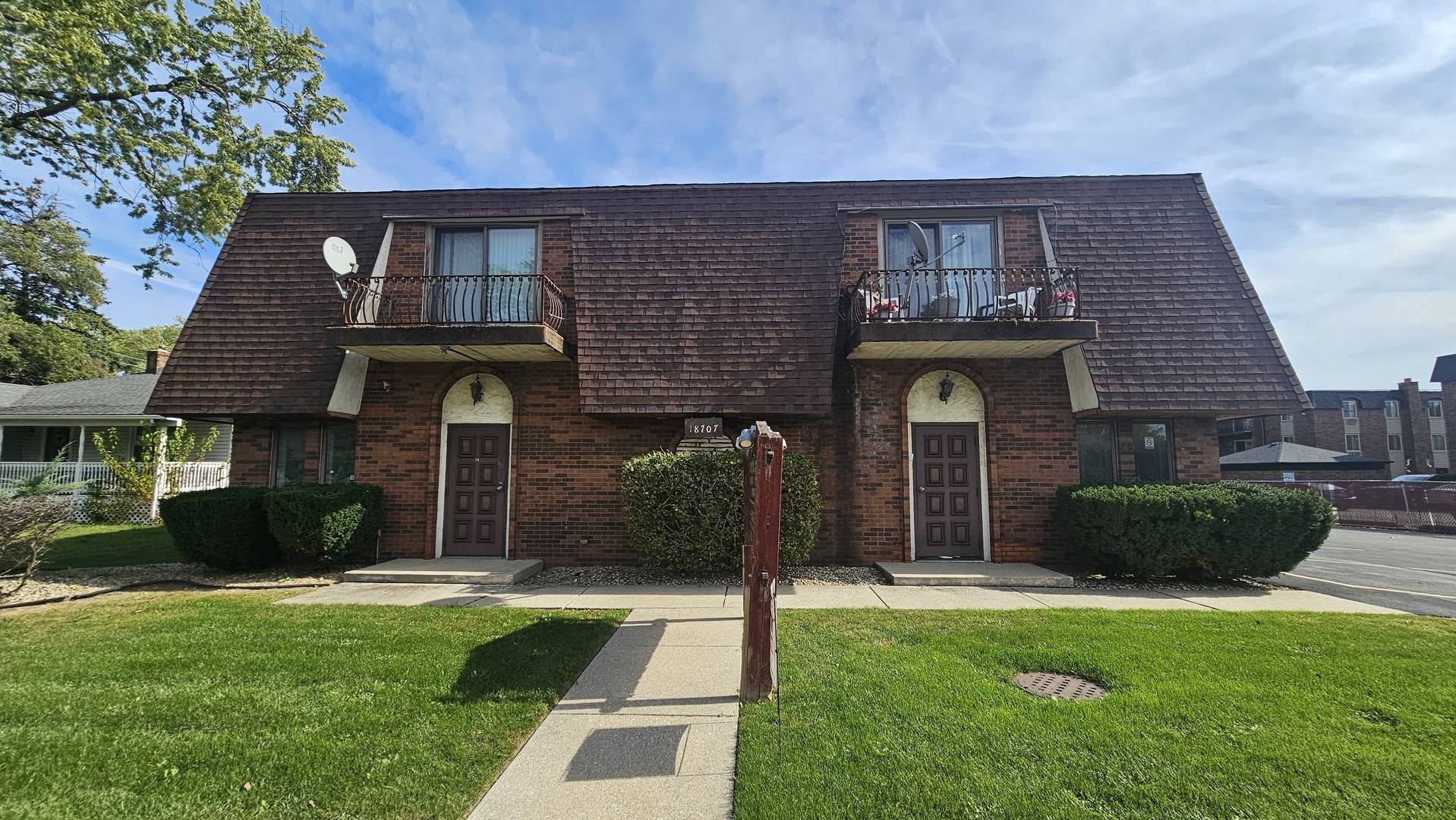 18707 Burnham AVE, Lansing, IL 60438