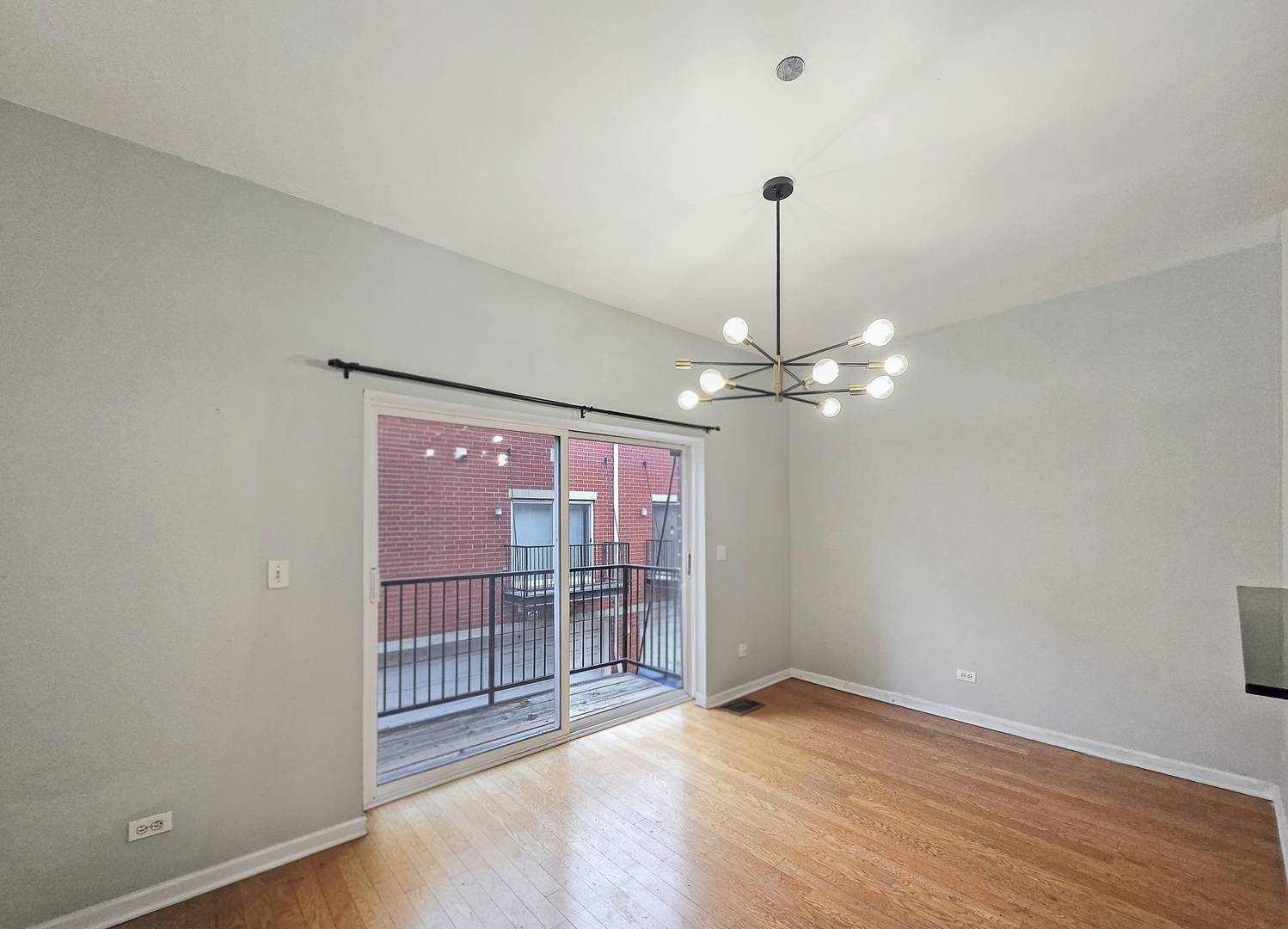 2415 W 32nd PL, Chicago, IL 60608
