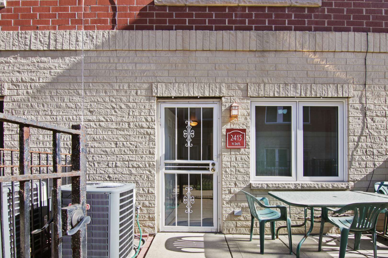 2415 W 32nd PL, Chicago, IL 60608