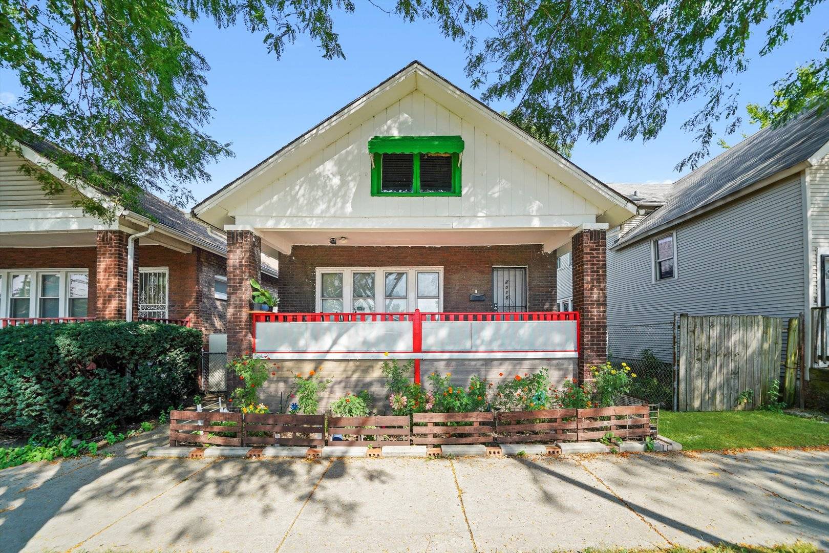 2016 E 93rd ST, Chicago, IL 60617