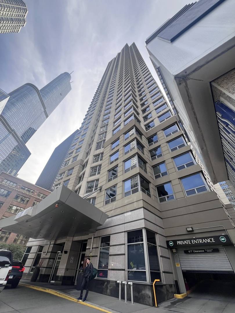 440 N Wabash AVE #3809, Chicago, IL 60611