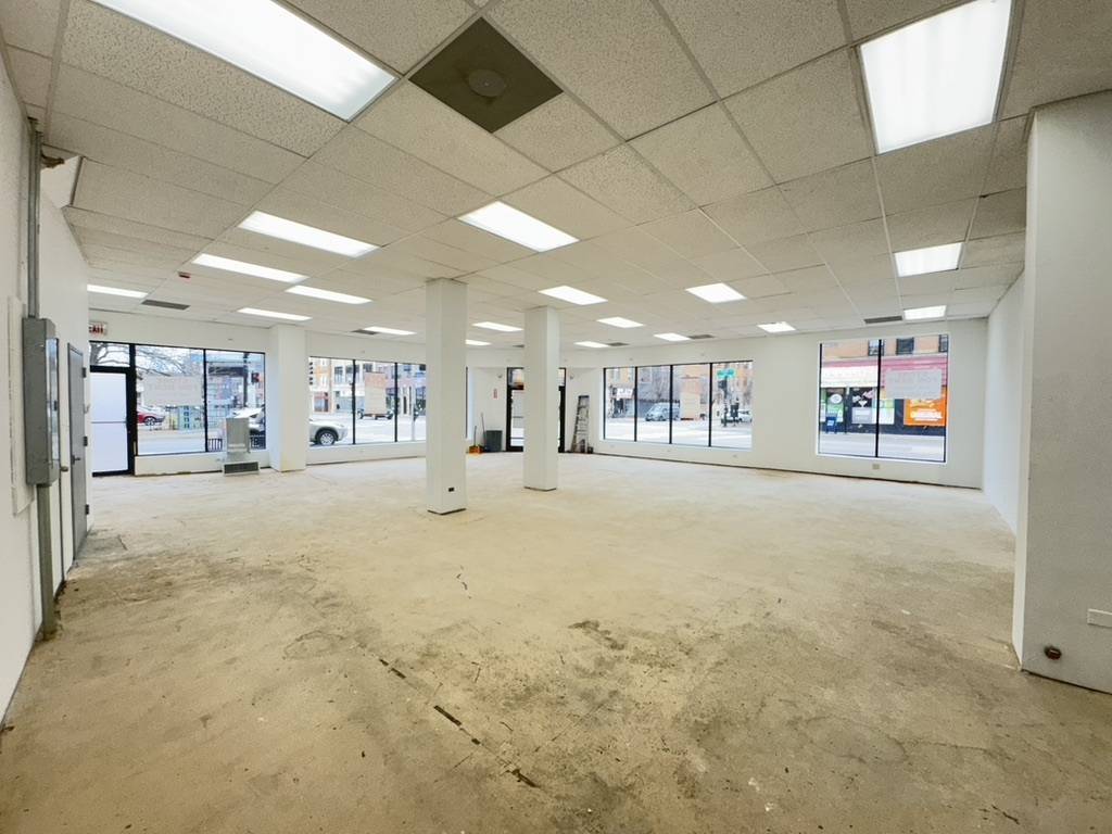 4558 N Clark ST, Chicago, IL 60640