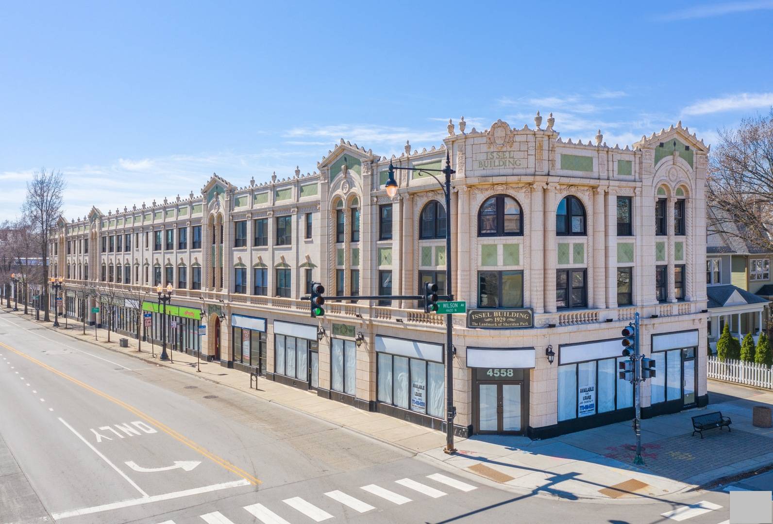 4558 N Clark ST, Chicago, IL 60640