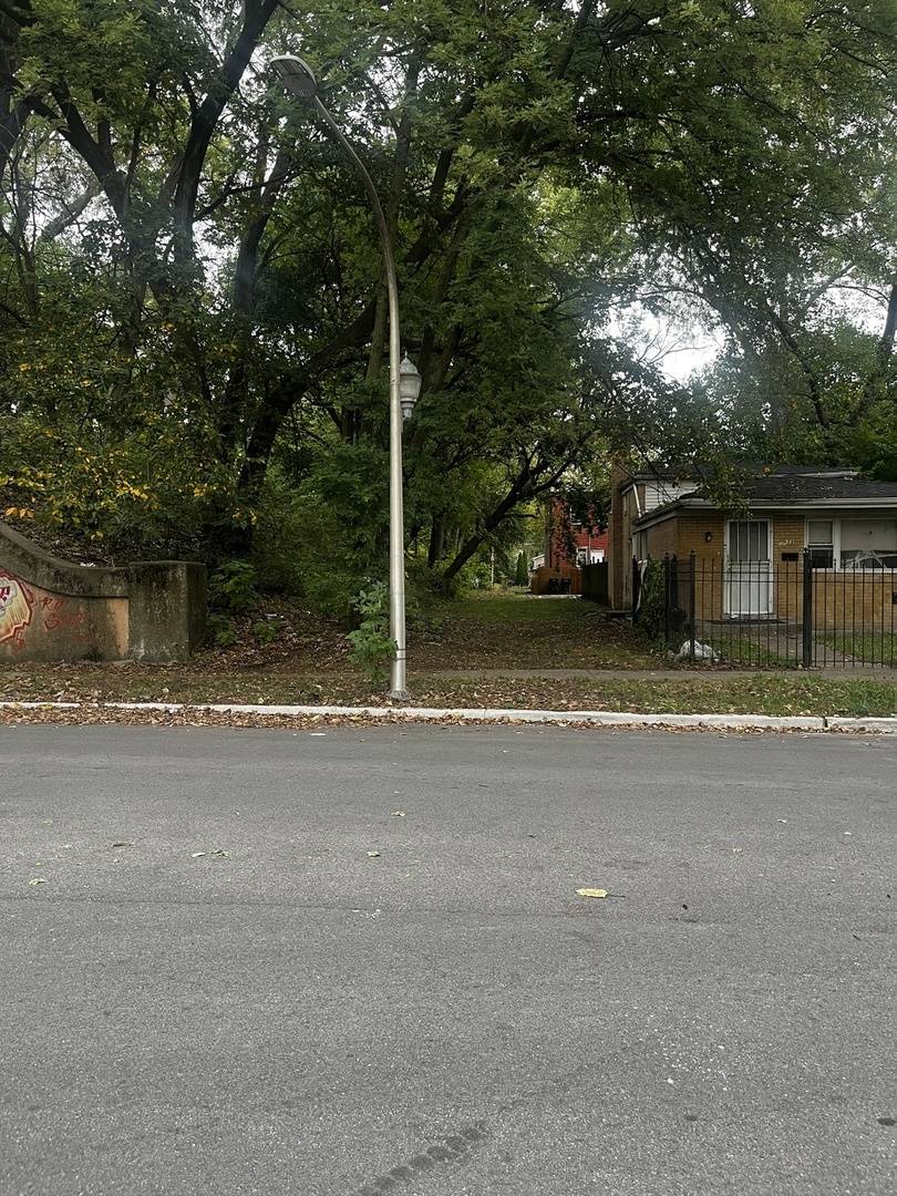 5831 S Carpenter ST, Chicago, IL 60621