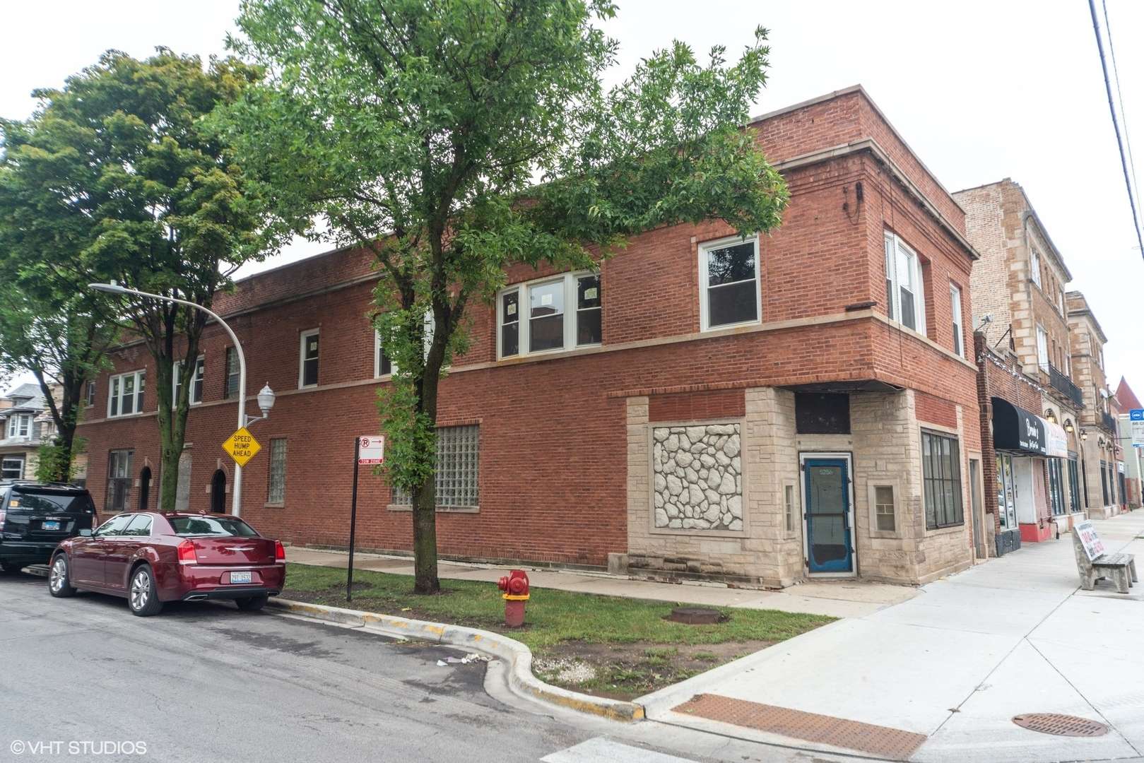 5256 W Chicago AVE, Chicago, IL 60651