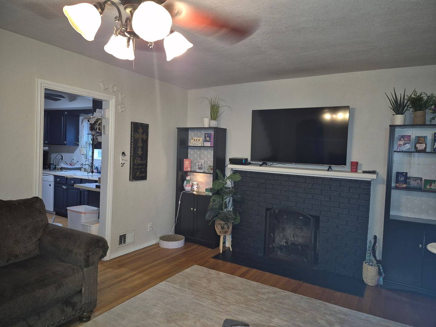 863 W Williams ST, Kankakee, IL 60901
