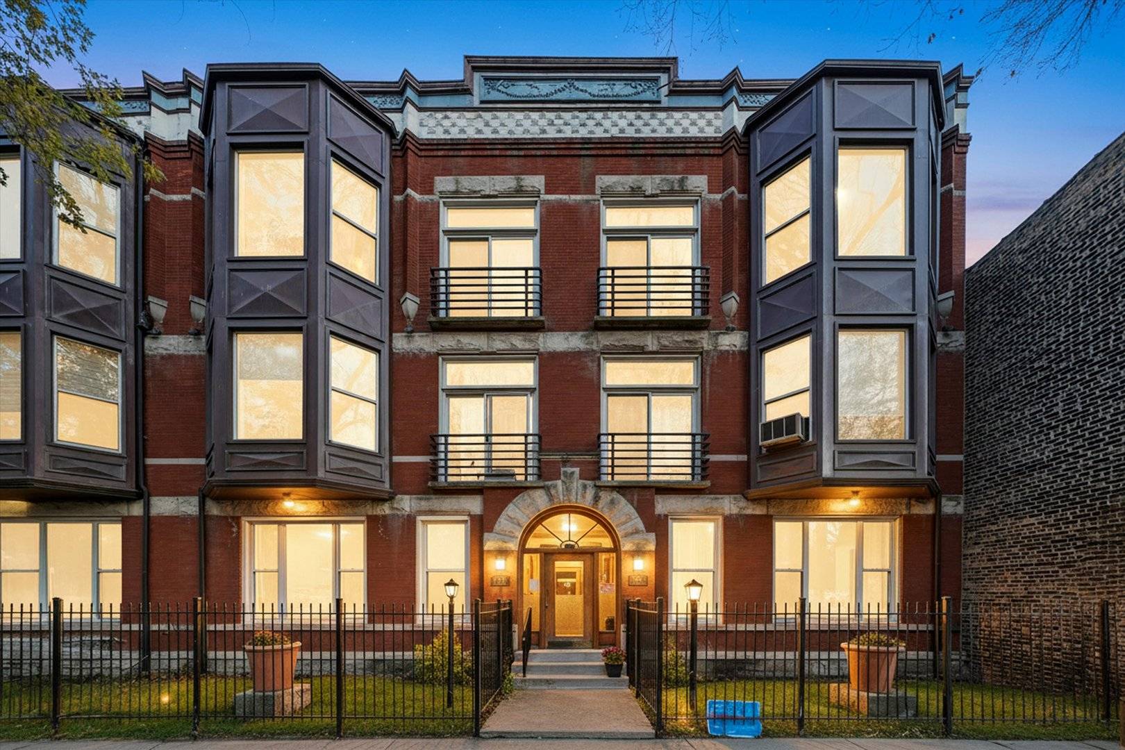 6651 S Maryland AVE #1E, Chicago, IL 60637