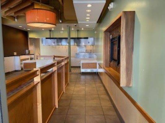 2561 Sycamore RD, Dekalb, IL 60115