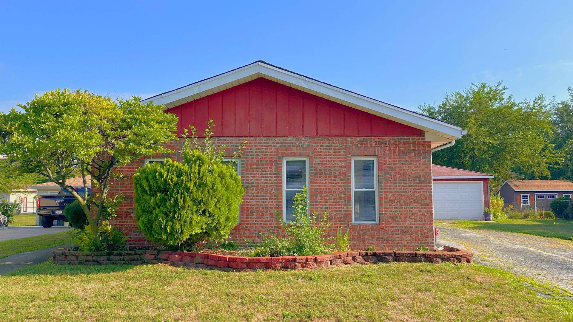 2316 E 207th ST, Lynwood, IL 60411