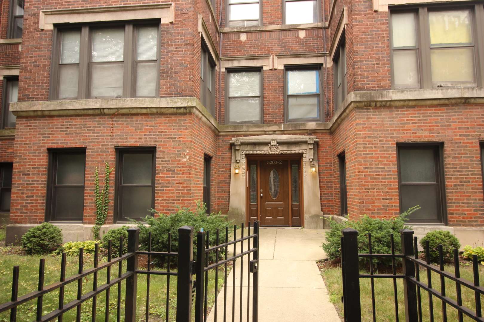 5200 S Woodlawn AVE, Chicago, IL 60615