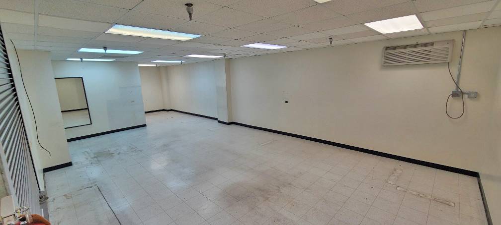 1122 N Clark ST, Chicago, IL 60610