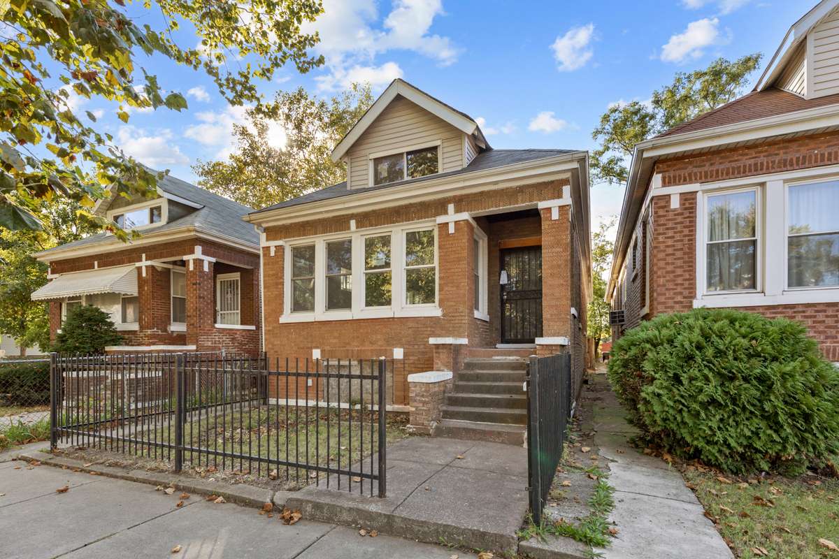 6954 S Paulina ST, Chicago, IL 60636