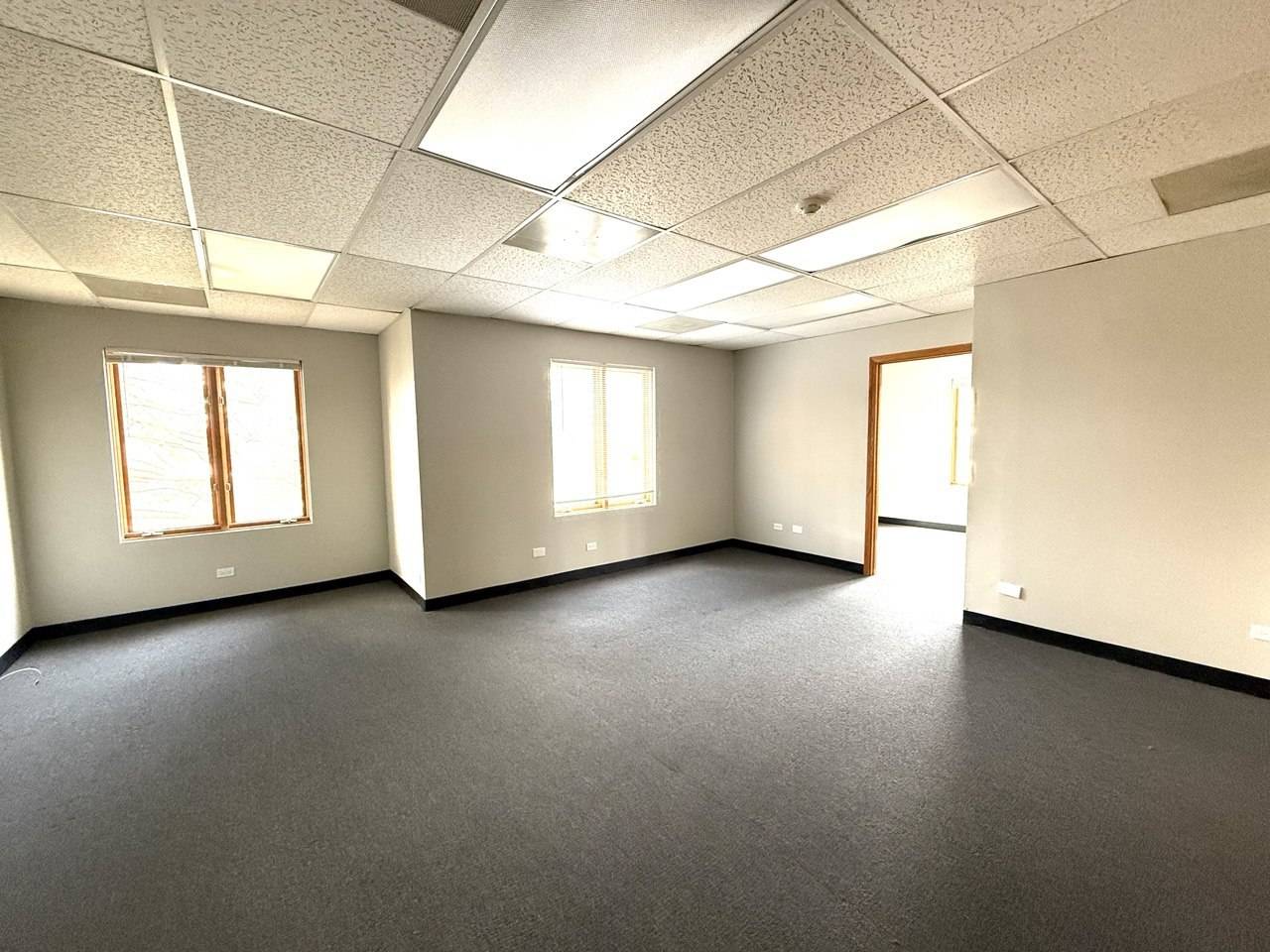 906 Lacey AVE, Lisle, IL 60532