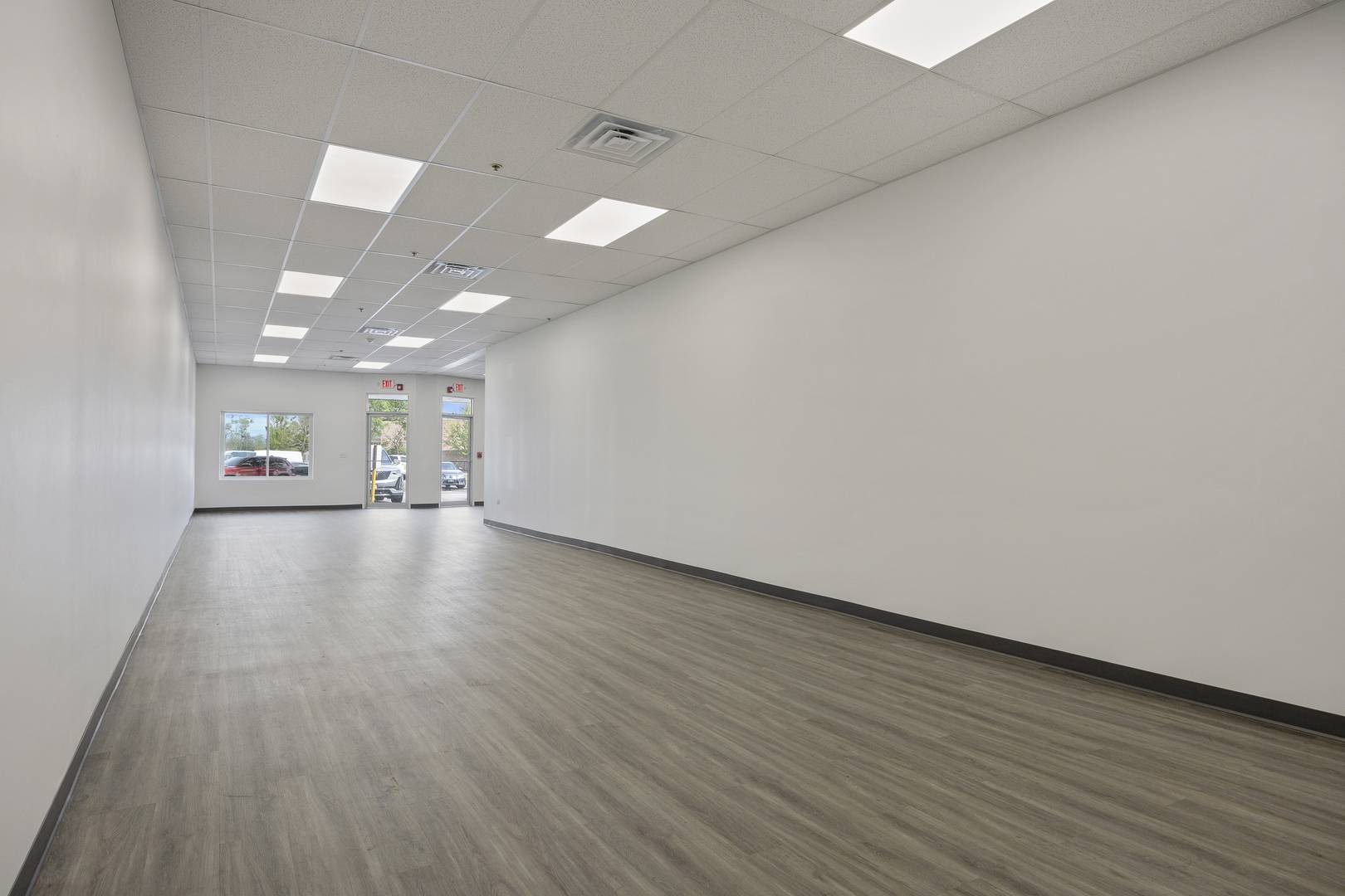 27W205 Geneva RD, Winfield, IL 60190