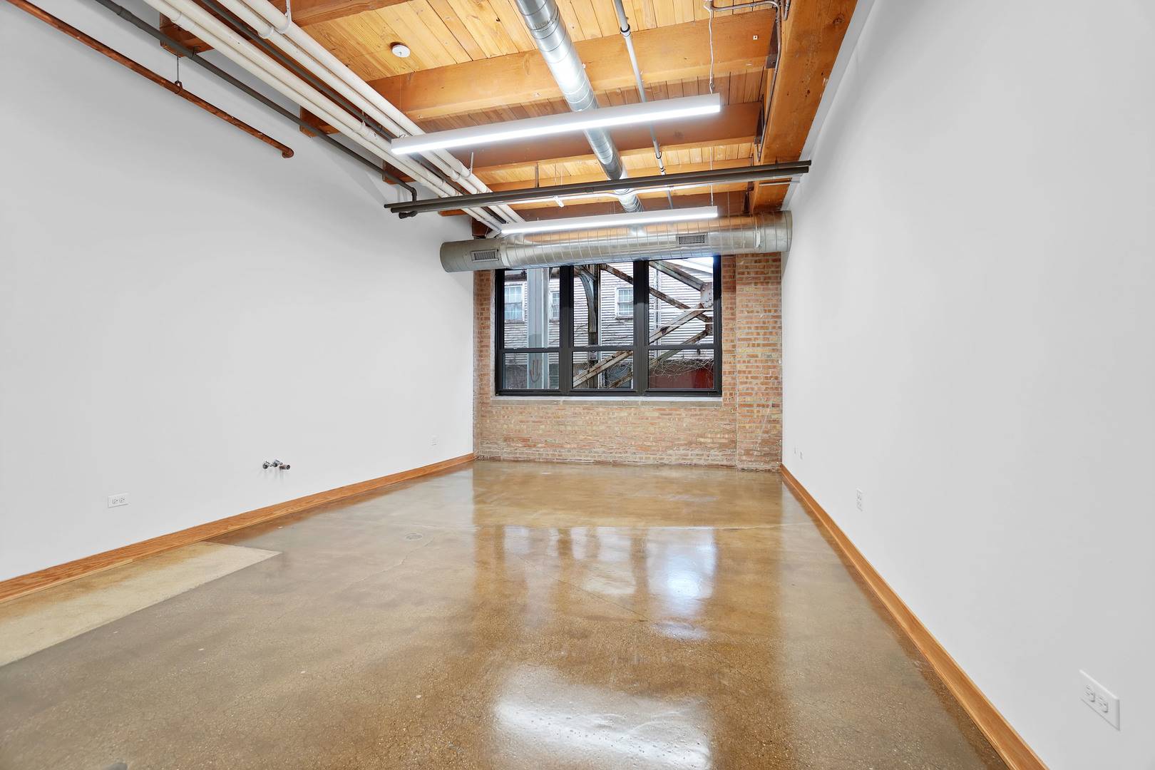 1806 W Cuyler AVE #109, Chicago, IL 60613