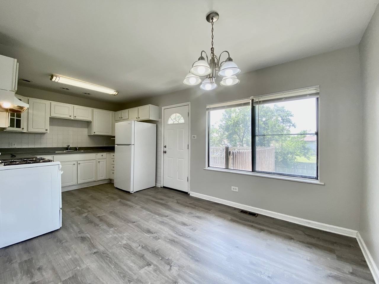 17922 Normandy LN, Hazel Crest, IL 60429