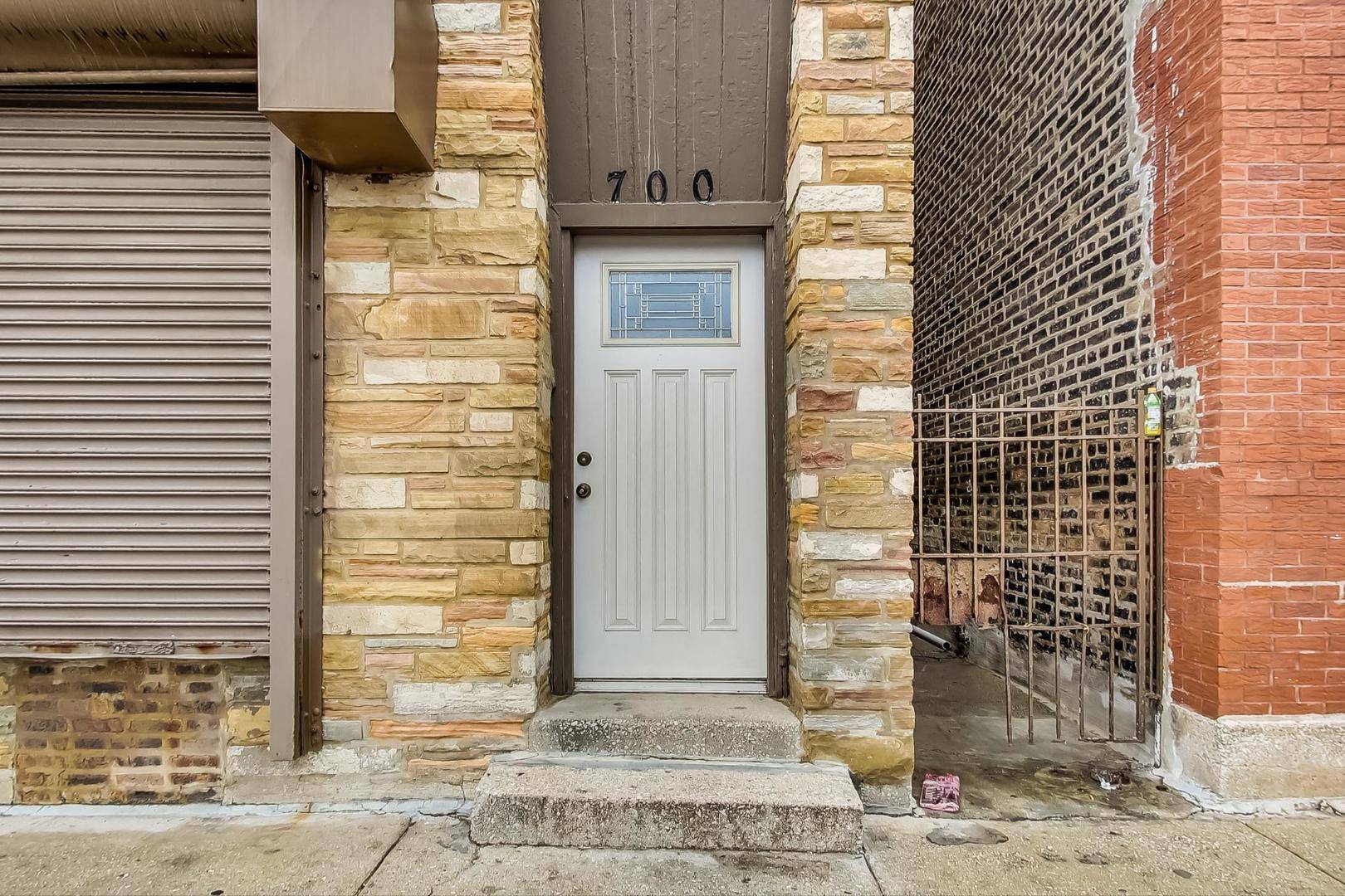 700 N Kedzie AVE, Chicago, IL 60612