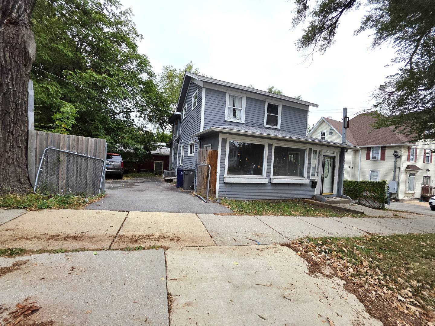 314 W Chicago ST, Elgin, IL 60123