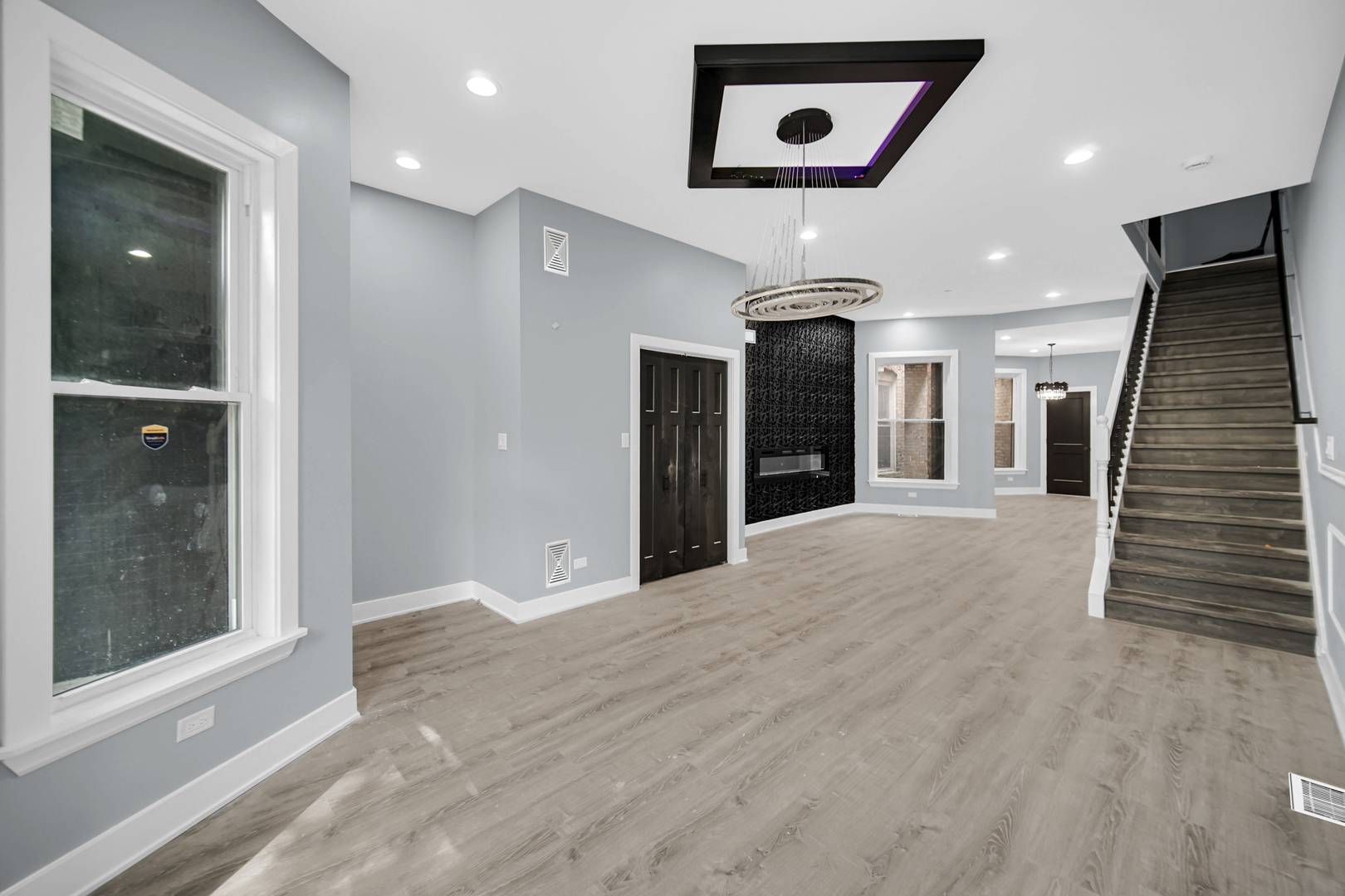 4343 S Ellis AVE, Chicago, IL 60653