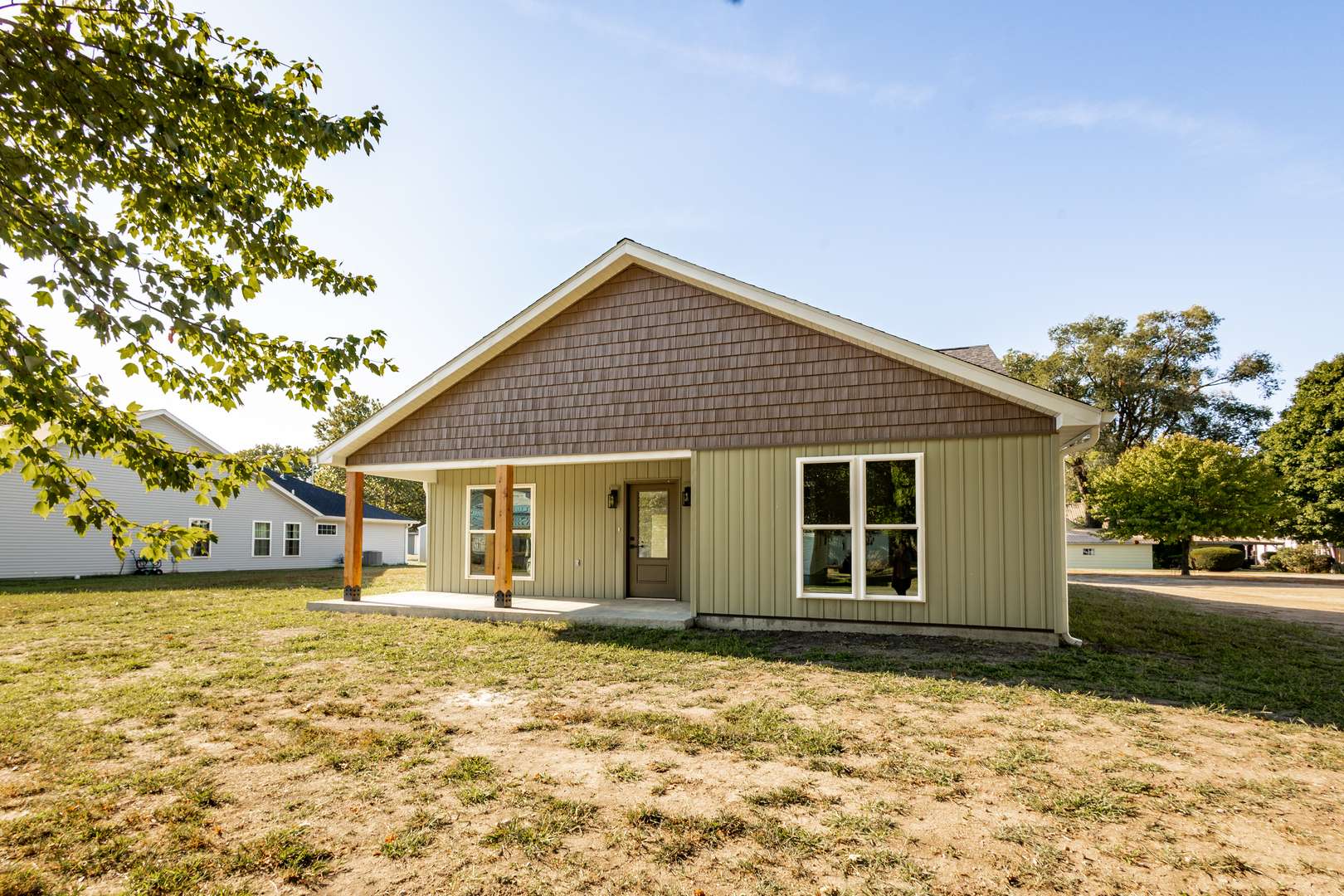 104 E North 2nd ST, Findlay, IL 62534