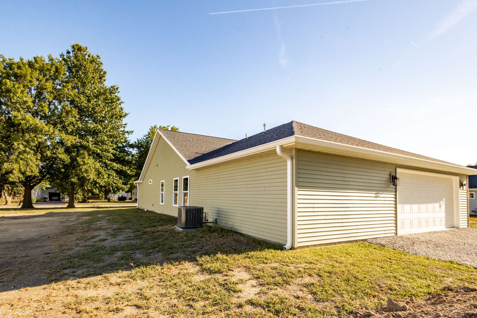 104 E North 2nd ST, Findlay, IL 62534