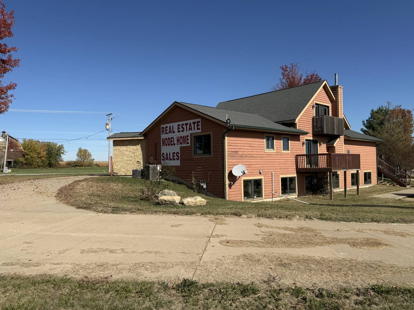 11379 US 20 HWY E, Stockton, IL 61085