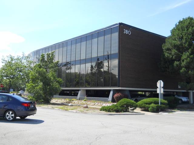 380 E Northwest HWY, Des Plaines, IL 60016